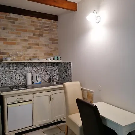 Bastya Apartment *