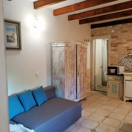 Bastya Apartment